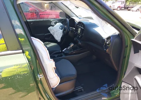 2021 Kia Soul Ex z USA, uszkodzony, nr VIN KNDJ33AU6M7133177